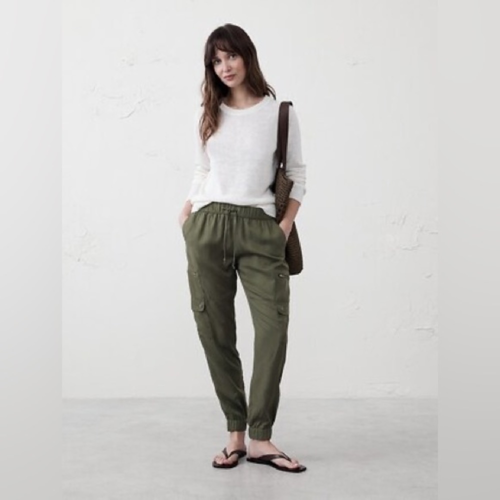 Banana Republic Factory TENCEL™ CARGO JOGGER steel green sz S